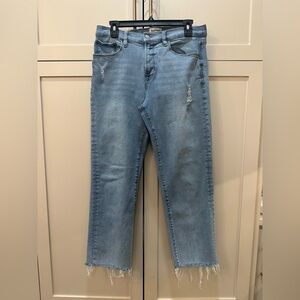 Kenzie Light Blue cropped Distressed Jeans 10/30